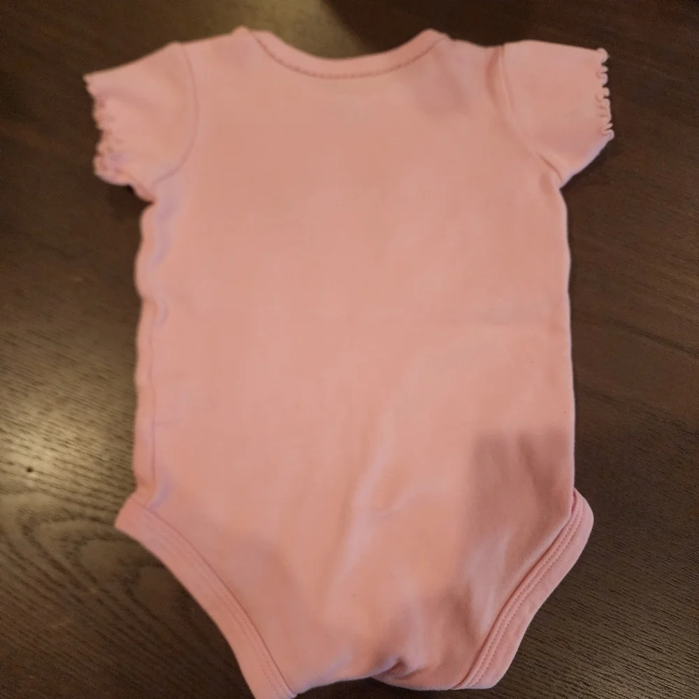Carter's Pink onesie Size 6 mo